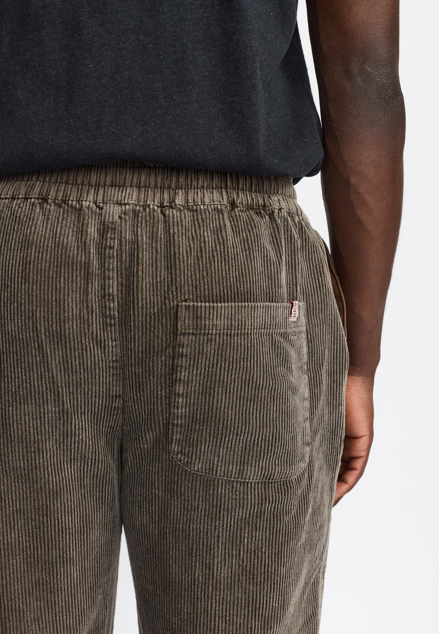 Revolution Casual Trousers Cordhose Lightarmy Hose Herren grün 